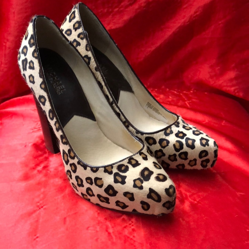 Leopard Michael Kors print calf hair (brown, cream and black) Size 7 1/2 M.